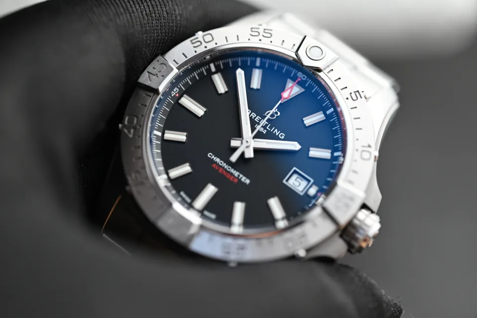 Breitling Avenger 42 mm