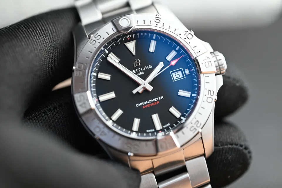 Breitling Avenger 42 mm