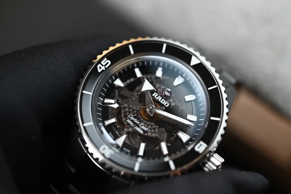 Rado Captain Cook High-Tech Ceramic Skeleton miniatura