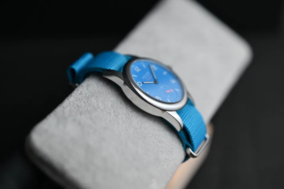 Nomos Club Neomatik Signal Blue 37MM