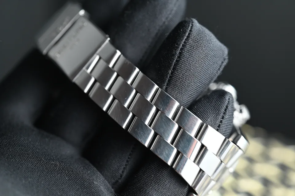 Breitling Super Avenger II