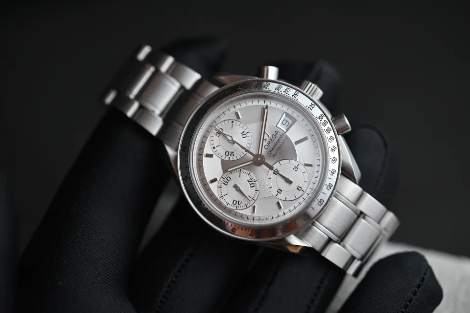 Omega Speedmaster Date 39 mm