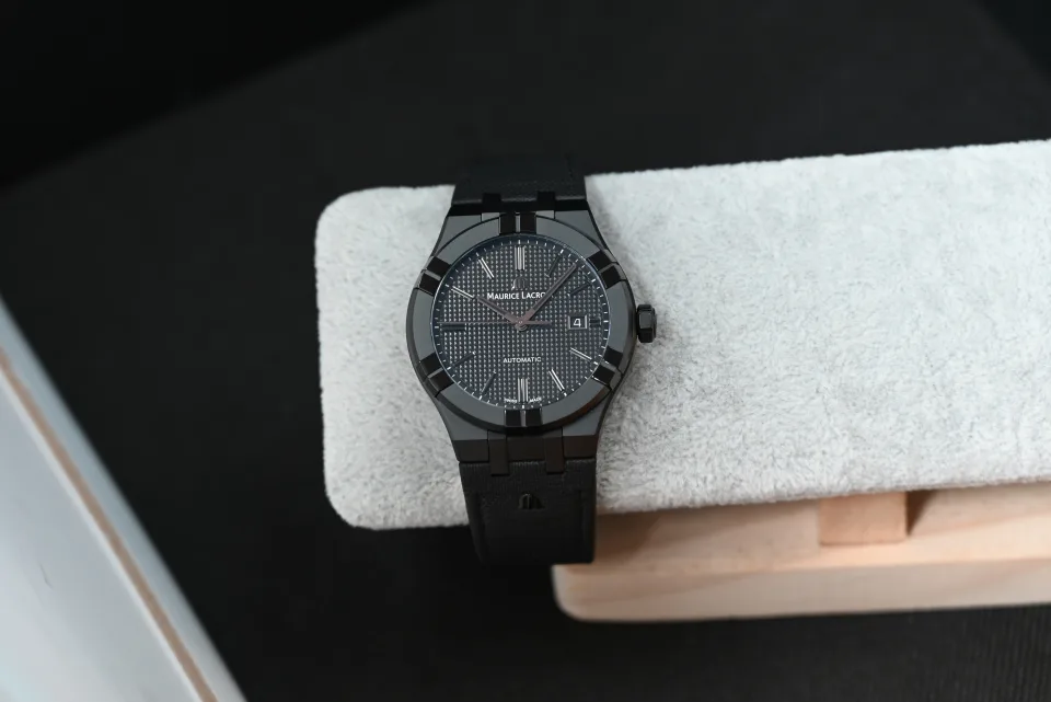 Maurice Lacroix AIKON Automatic Gunmetal PVD Limited Edition AI6008-PVB00-330-2